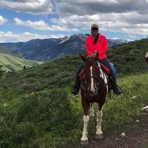 Meet your Posher, Michele